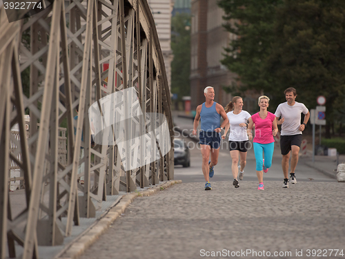 Image of people group jogging