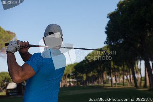 Image of golf player