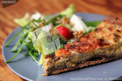 Image of quiche (food from france)