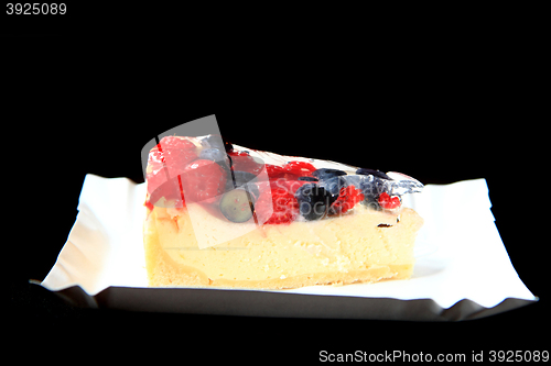 Image of raspberries and blueberries cake