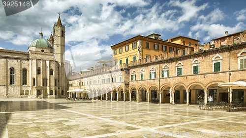 Image of Piazza del Popolo in Ascoli Piceno Italy