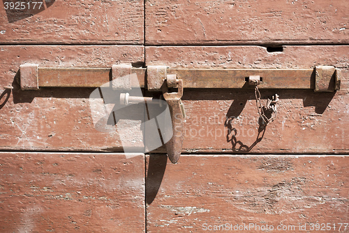 Image of old rusty lock
