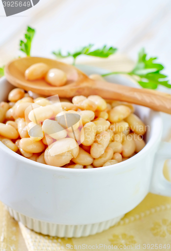 Image of white beans in bowl