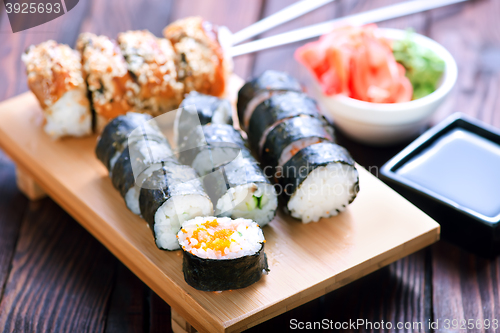 Image of sushi