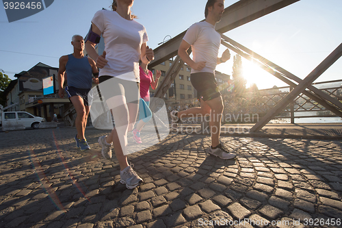 Image of people group jogging