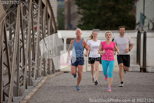 Image of people group jogging