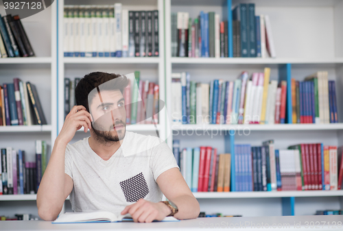 Image of student study  in school library