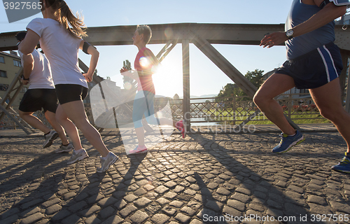 Image of people group jogging