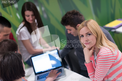 Image of students group study