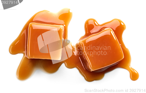 Image of caramel candies and sauce