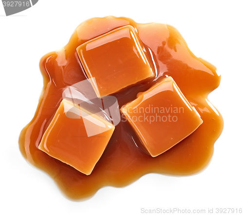 Image of caramel candies and sweet sauce