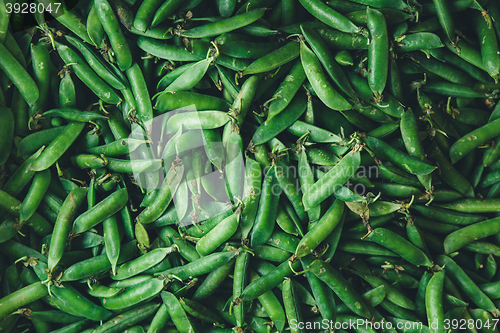 Image of the pods of young peas