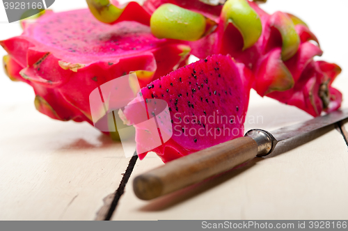 Image of fresh dragon fruit 