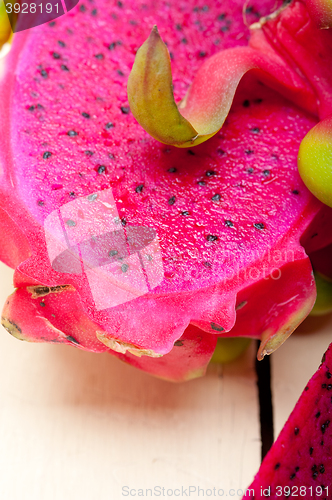 Image of fresh dragon fruit 