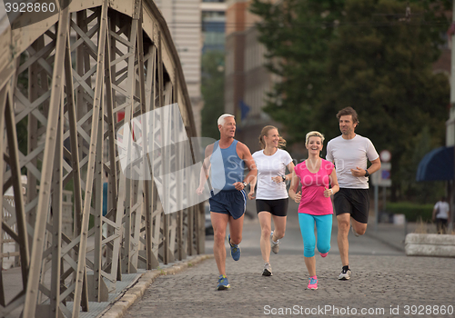 Image of people group jogging