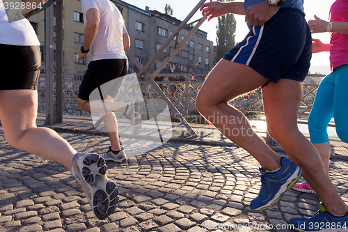 Image of people group jogging