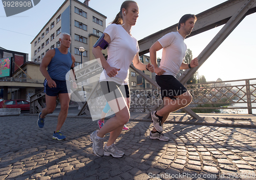 Image of people group jogging