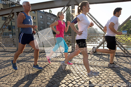 Image of people group jogging