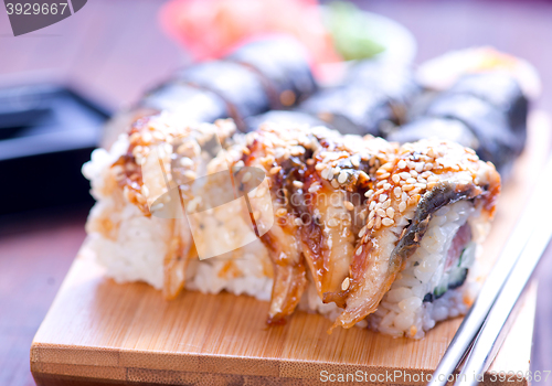 Image of sushi