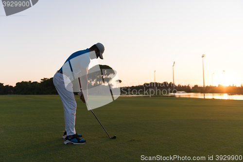 Image of golfer hitting long shot