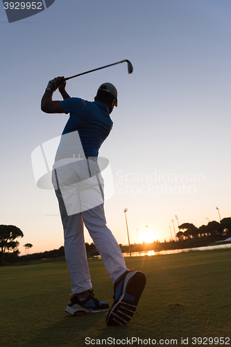 Image of golfer hitting long shot