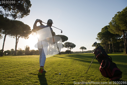 Image of golf player