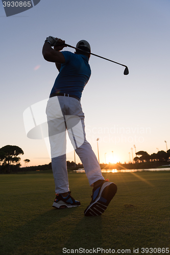 Image of golfer hitting long shot