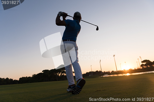 Image of golfer hitting long shot