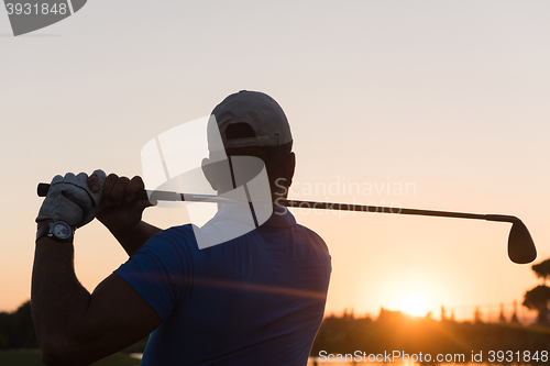 Image of golfer hitting long shot