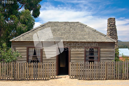 Image of old settlers cottage