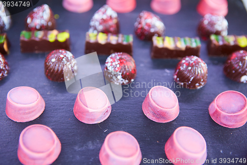 Image of Small chocolate candy.