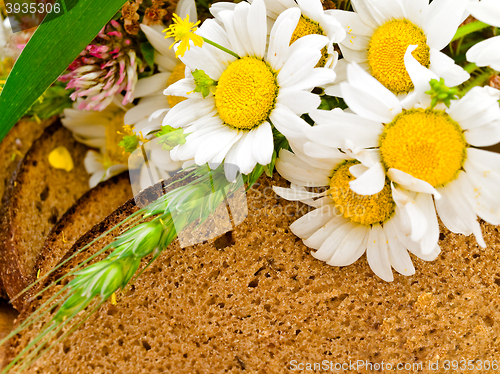 Image of Bread With Camomiles