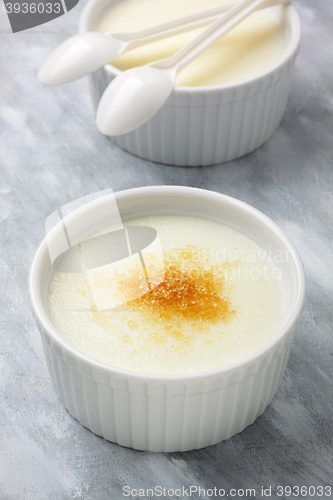 Image of Ramekins filled by wheat semolina (farina) with milk and brown c