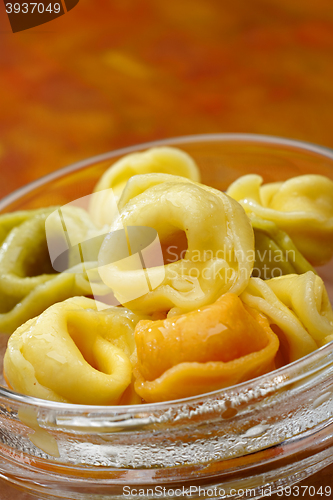 Image of Freshly boiled tortellini (with meat, tomato and spinach filling