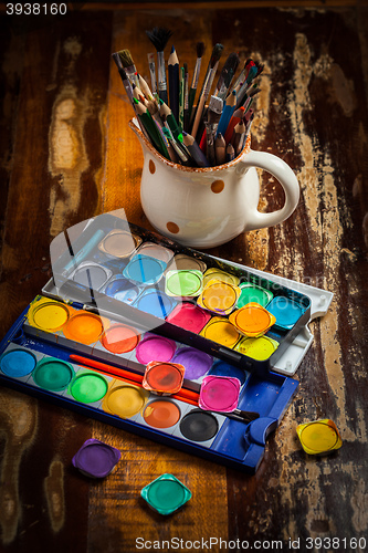 Image of Watercolors and brushes