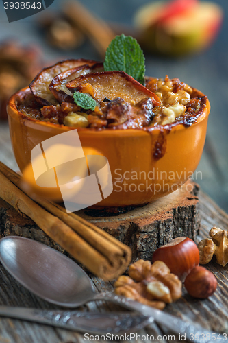 Image of Oatmeal baked with apple and spices.