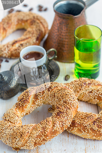 Image of Bagels with sesame and Turkish coffee.