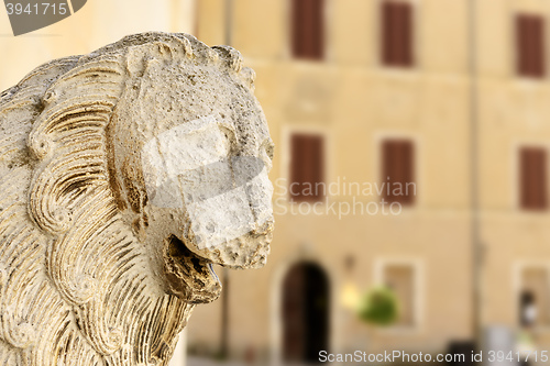 Image of Lion statue in Italy