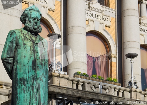 Image of Statue of Henrik Ibsen