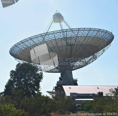 Image of radio telescope