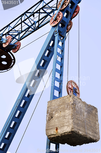 Image of Counterweight on the cable car