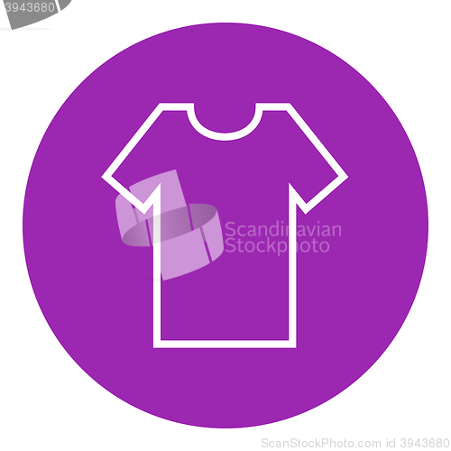 Image of T-shirt line icon.