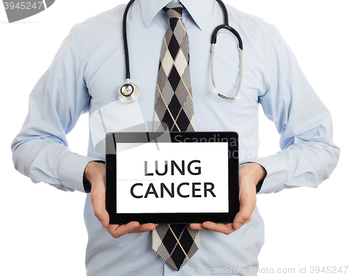 Image of Doctor holding tablet - Lung cancer