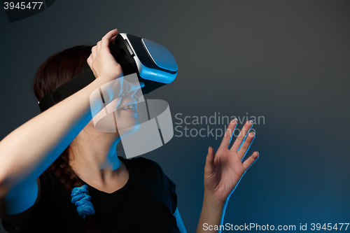 Image of Woman using the virtual reality headset