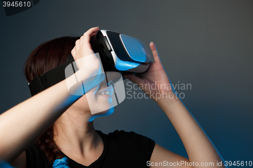 Image of Woman using the virtual reality headset