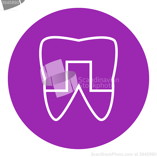 Image of Crowned tooth line icon.