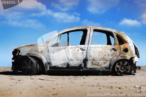 Image of Abandoned car