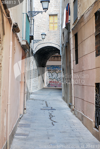 Image of A narrow street in Barselona