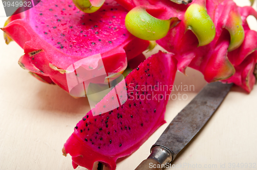 Image of fresh dragon fruit 