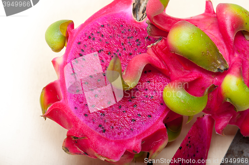 Image of fresh dragon fruit 